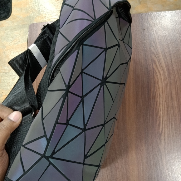 Holographic radium College backpack school bag for boys & girls - Picture 3 of 6